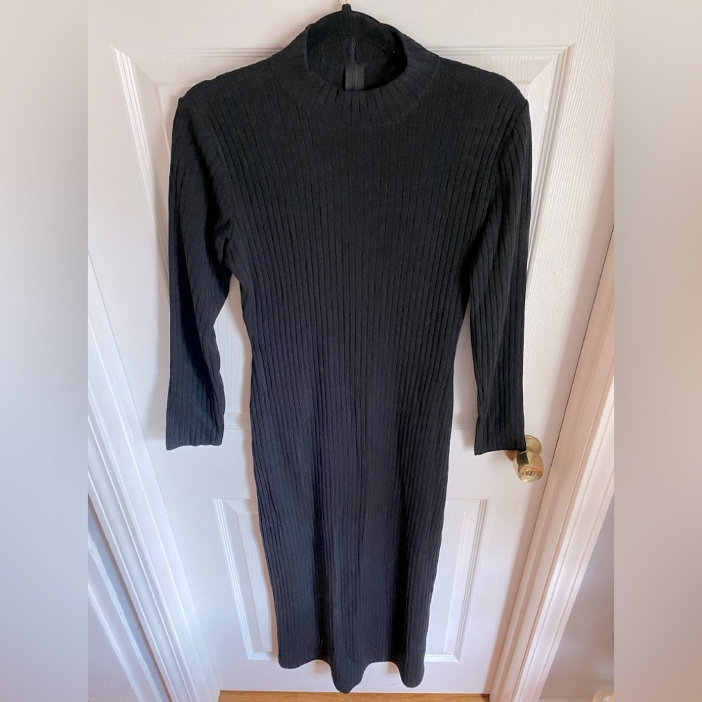 St. John Collection Black Ribbed Mockneck Bodycon Sweater Dress S